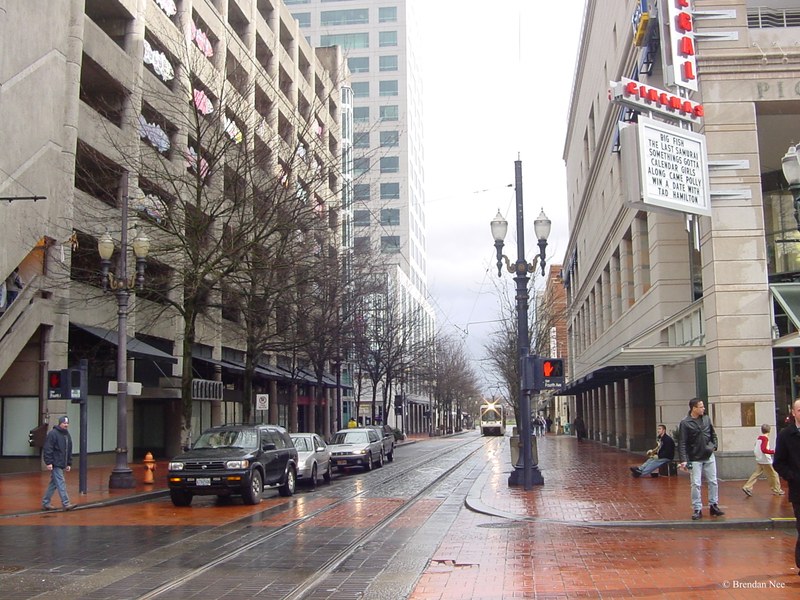 Portland Transit - Portland 1-04 052